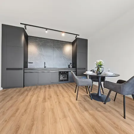 River View - Parking & Access Μπρατισλάβα