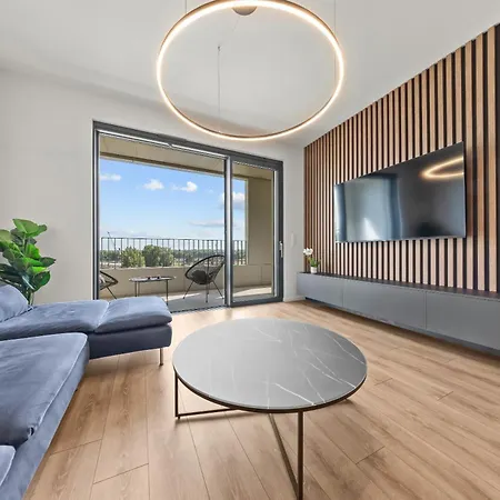 River View - Parking & Access Apartment *